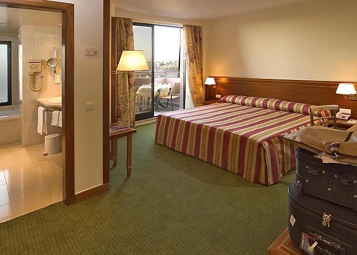 Real Parque Hotel 4*