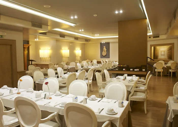 Real Parque Отель