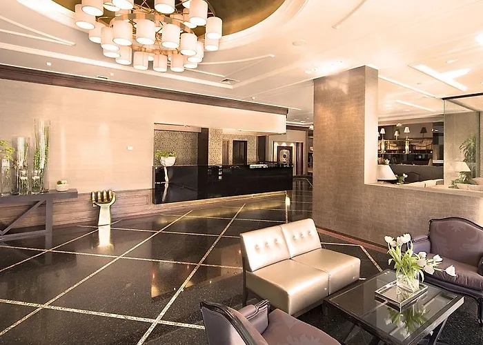 Отель Real Parque