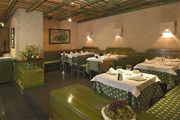 Real Parque Отель 4*