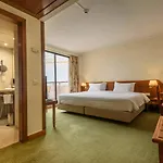 Real Parque Hotell 4*